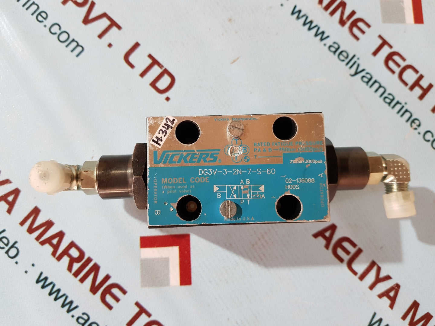 Vickers dg3v-3-2n-7-s-60 solenoid valve