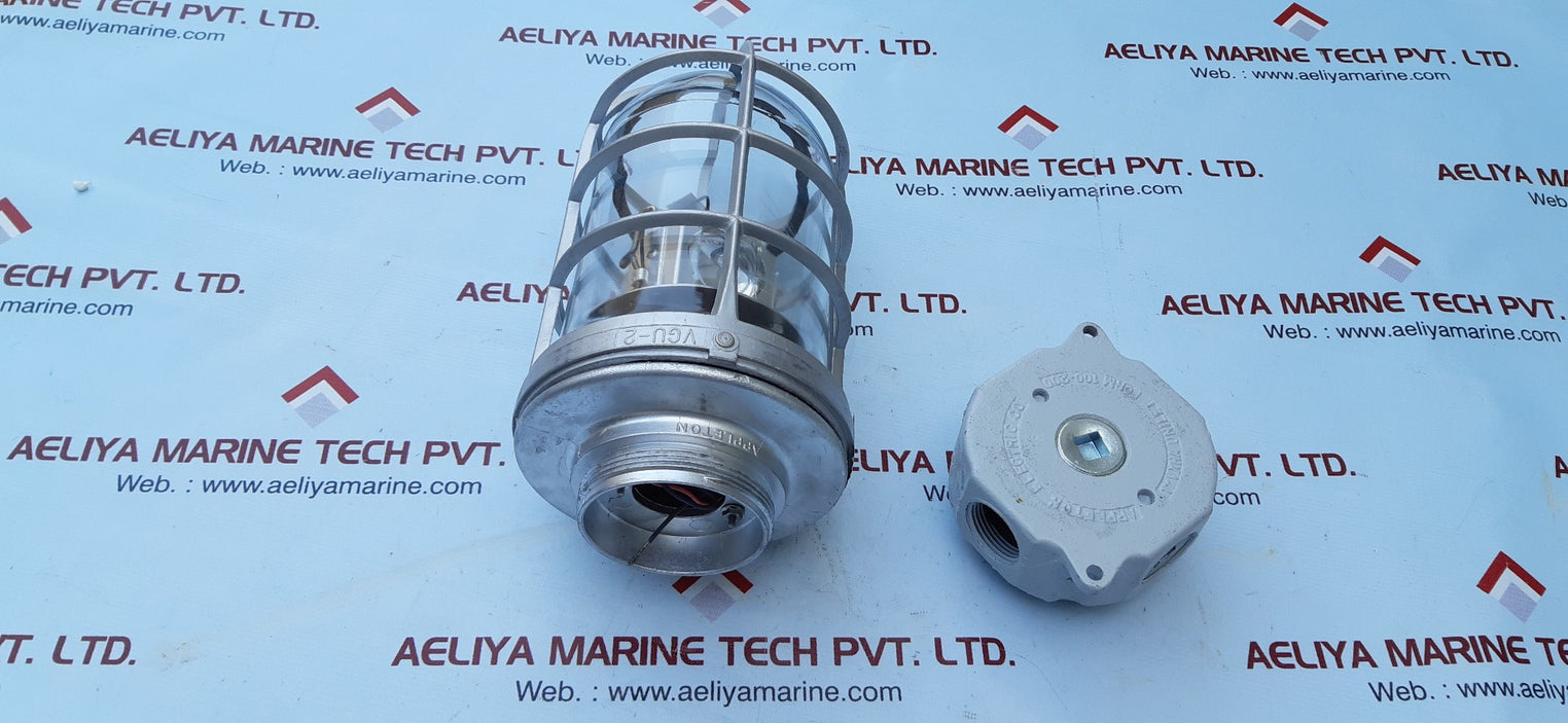 Appleton Vgu-2 Form 200 Explosion Proof Light Cover 115Vac