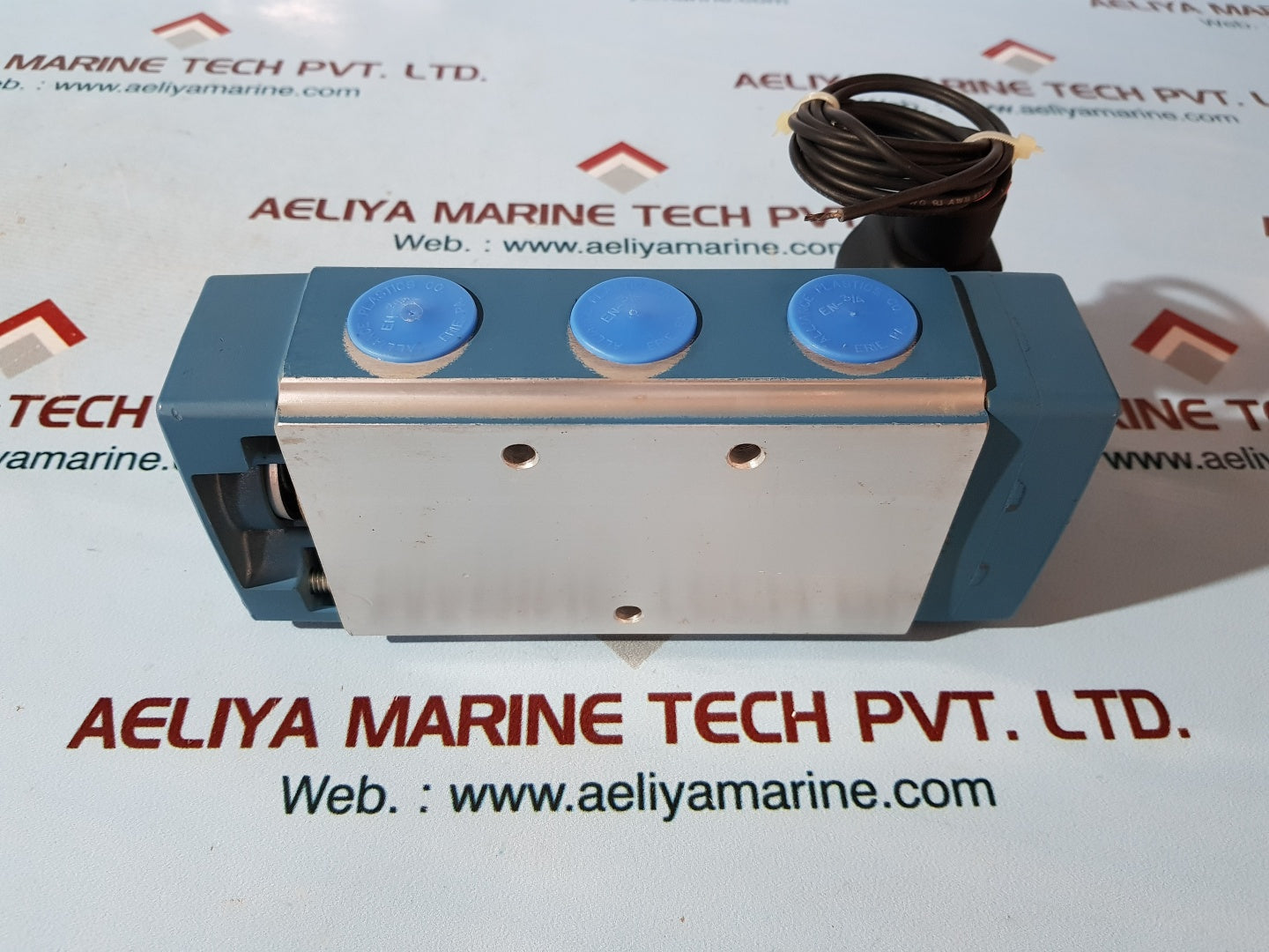 Rexroth r431008589 11w47 pneumatic directional control valve