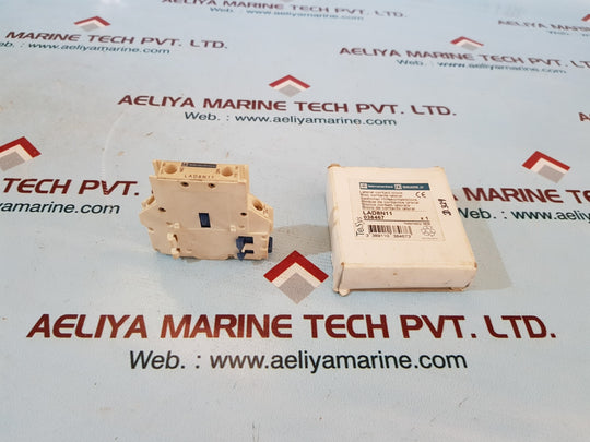 Telemecanique lad8n11 lateral contact block