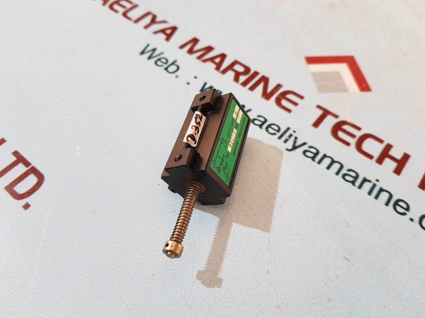 Midori precisions lp-10fb green pot potentiometer