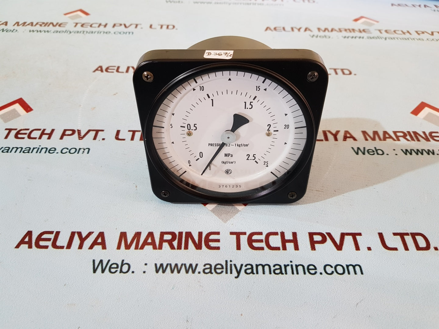 Nks 3761235 mpa pressure gauge