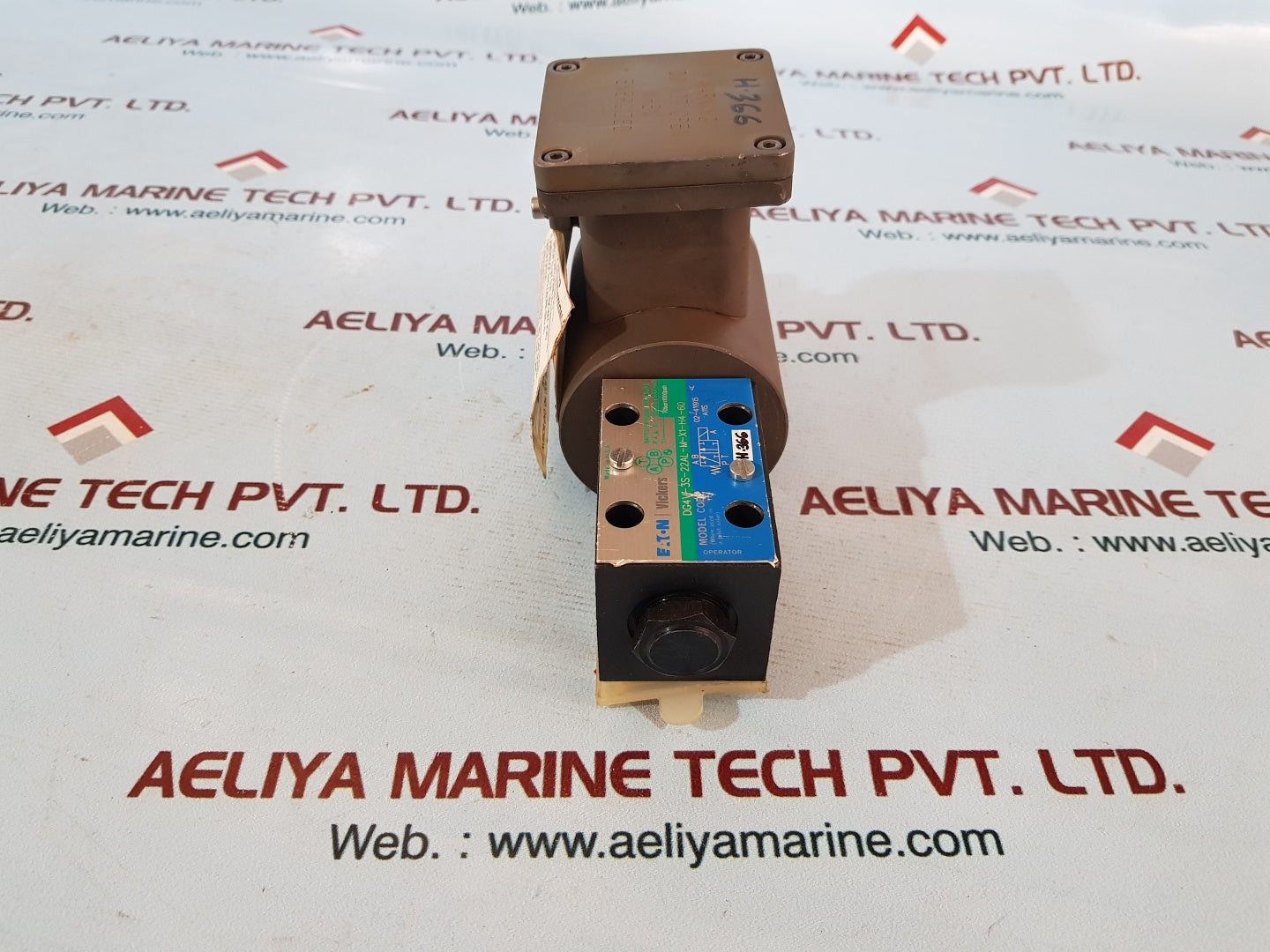 Eaton vickers dg4v-3s-22al-m-x1-h4-60 solenoid operated directional valve