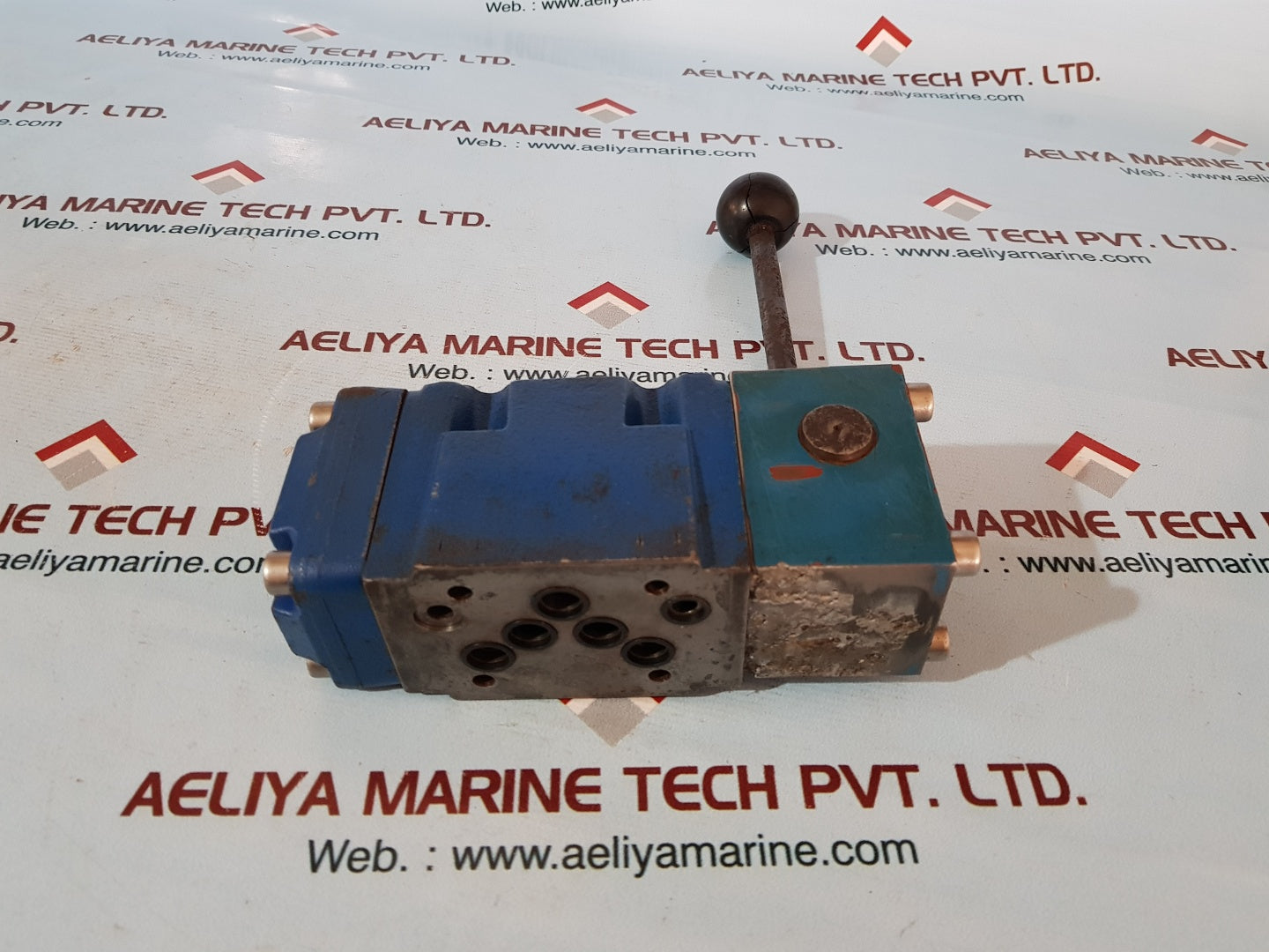 Macgregor R900960526 Valve