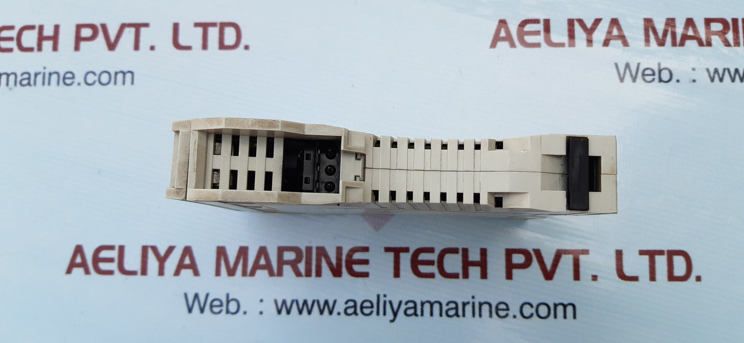 Allen-bradley 1783-us05t stratix 2000 unmanaged ethernet switch