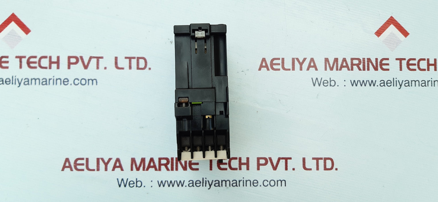 Siemens 3Th80 31-0B Relay With 220V Dc Coil