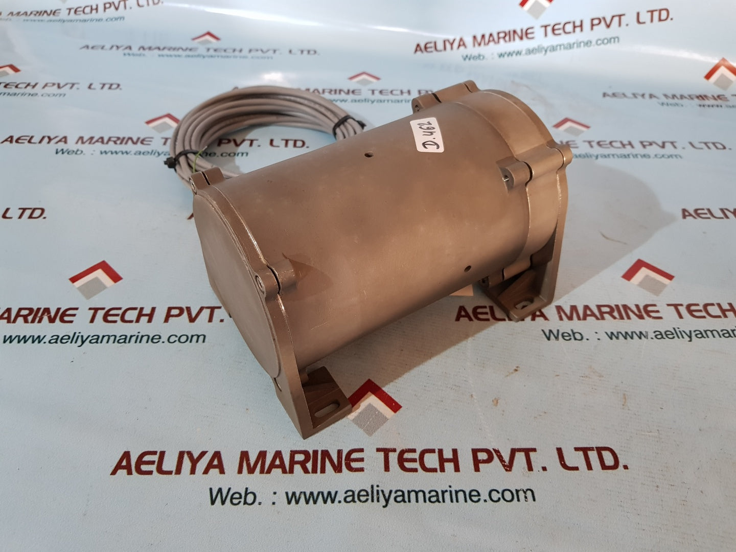 Celesco pt9101-0350-324-1140 position transducer