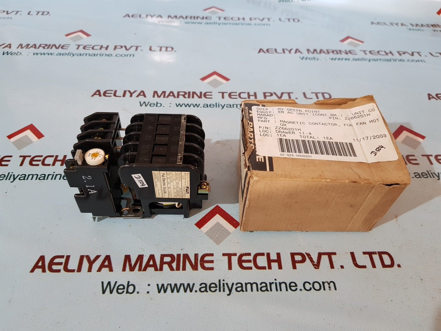 Fuji electric srca 3631-05/uv(4a 1 b) magnetic contactor