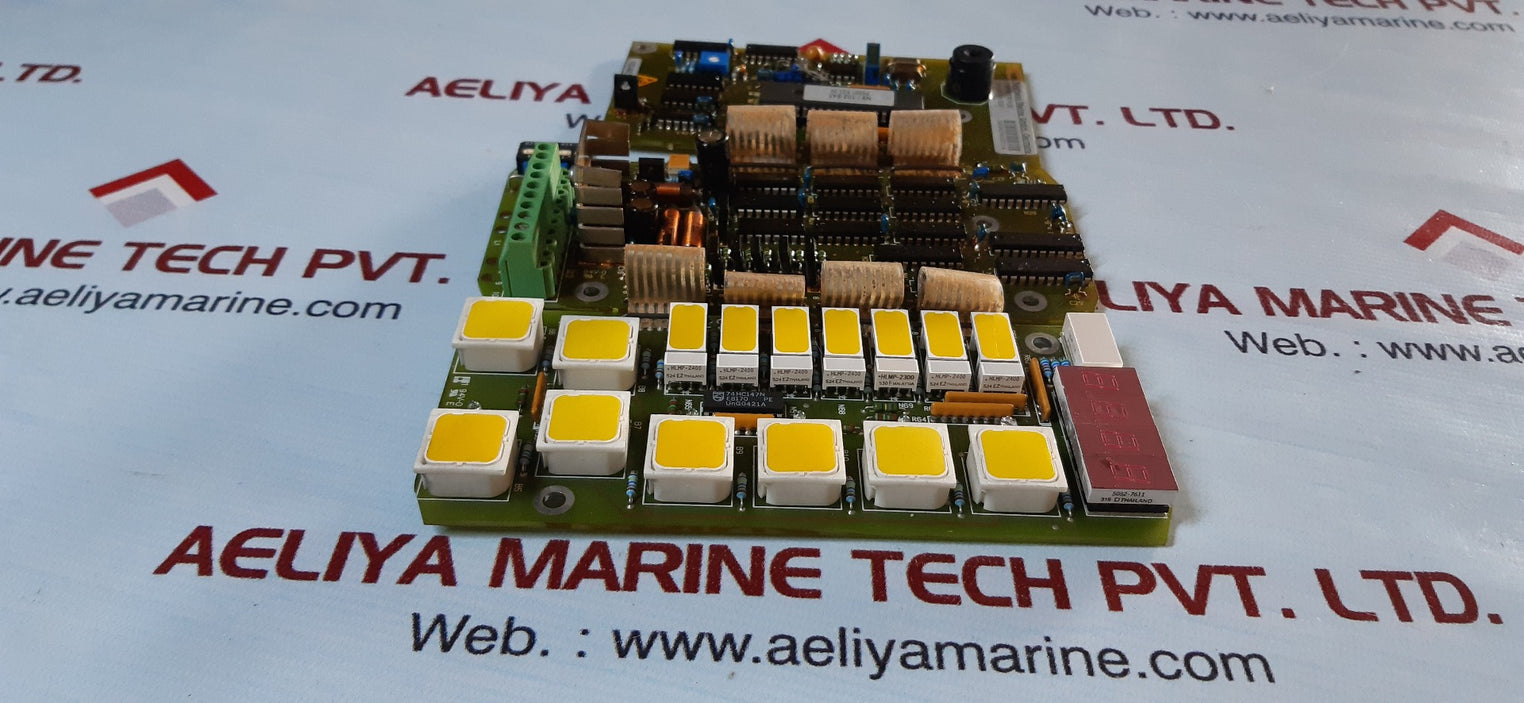 Raytheon 102-843.x01 e00 operator pcb