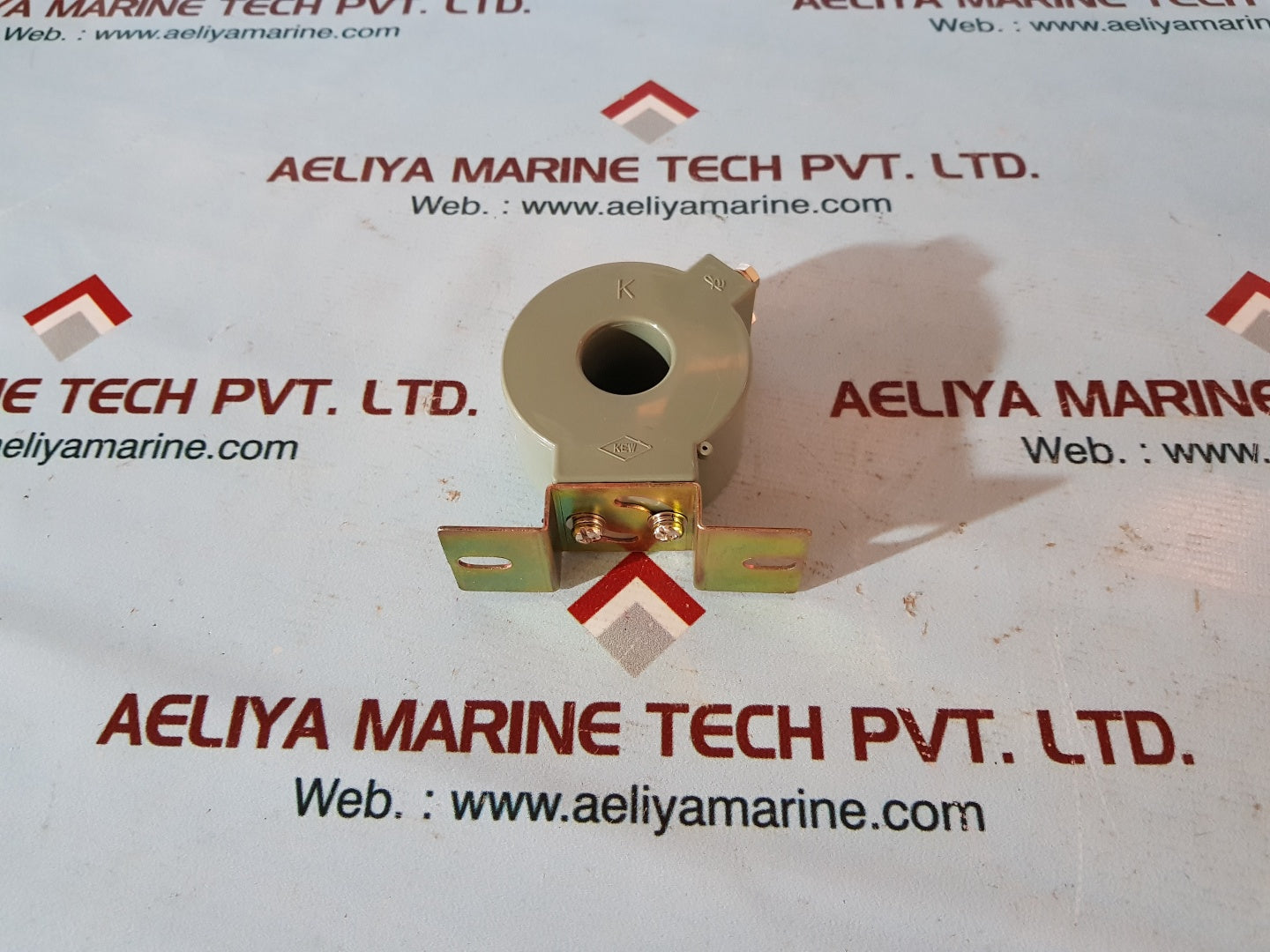 Kyongbo ur-1 current transformer 200/5 A