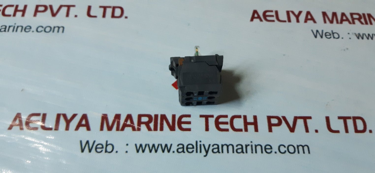 lot of 8x Telemecanique zbe-101 contact block