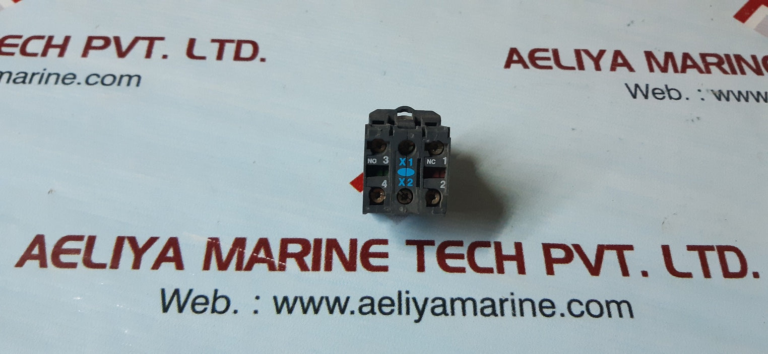 lot of 8x Telemecanique zbe-101 contact block