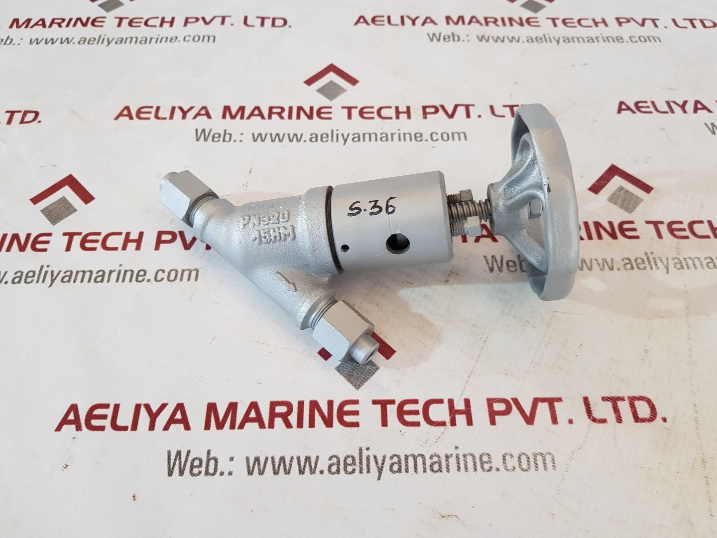 Pn320 45hm stop globe valve
