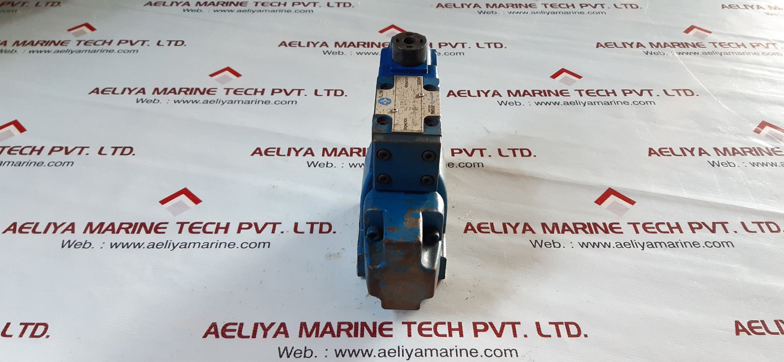 Sperry vickers dg4v 3 2a u b20 s300 directional valve