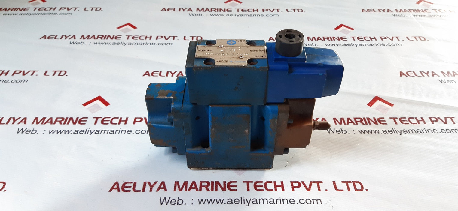 Sperry vickers dg4v 3 2a u b20 s300 directional valve