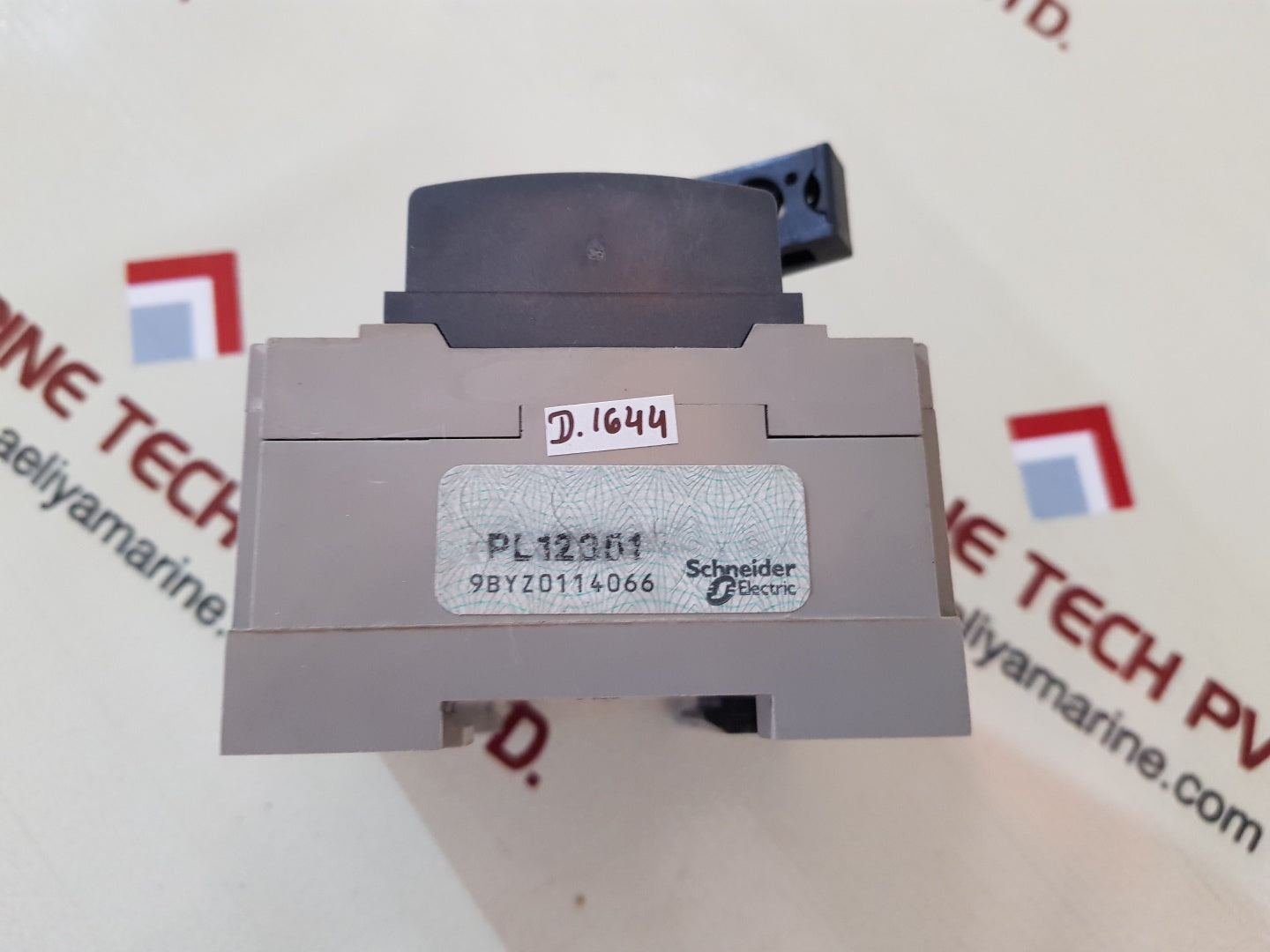 Merlin Gerin Schneider electric ins 40 switch-disconnector interact