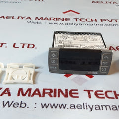 Dixell xr30cx-5n0c1 temperature controller
