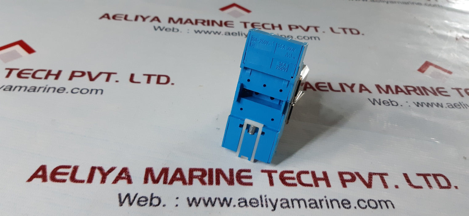 Finder 62.32.8.230.0040 relay