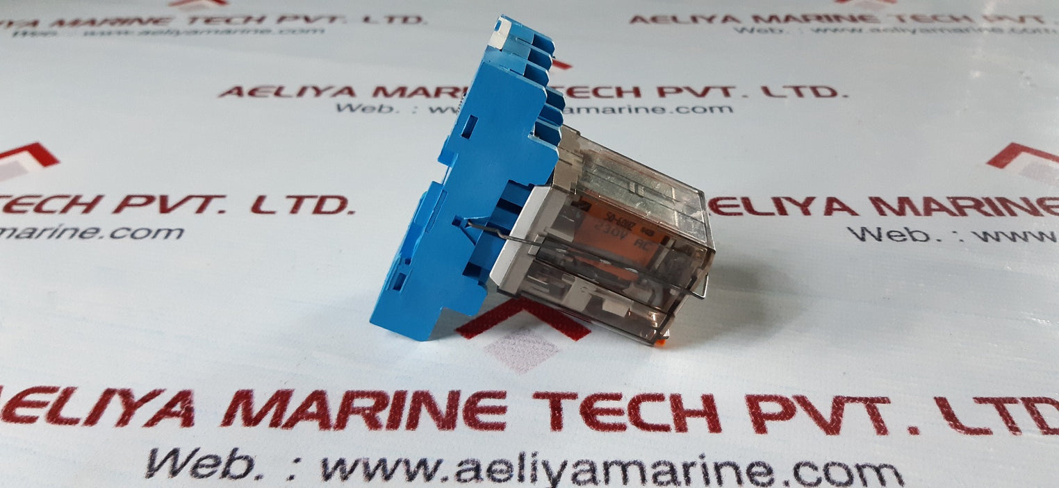 Finder 62.32.8.230.0040 relay