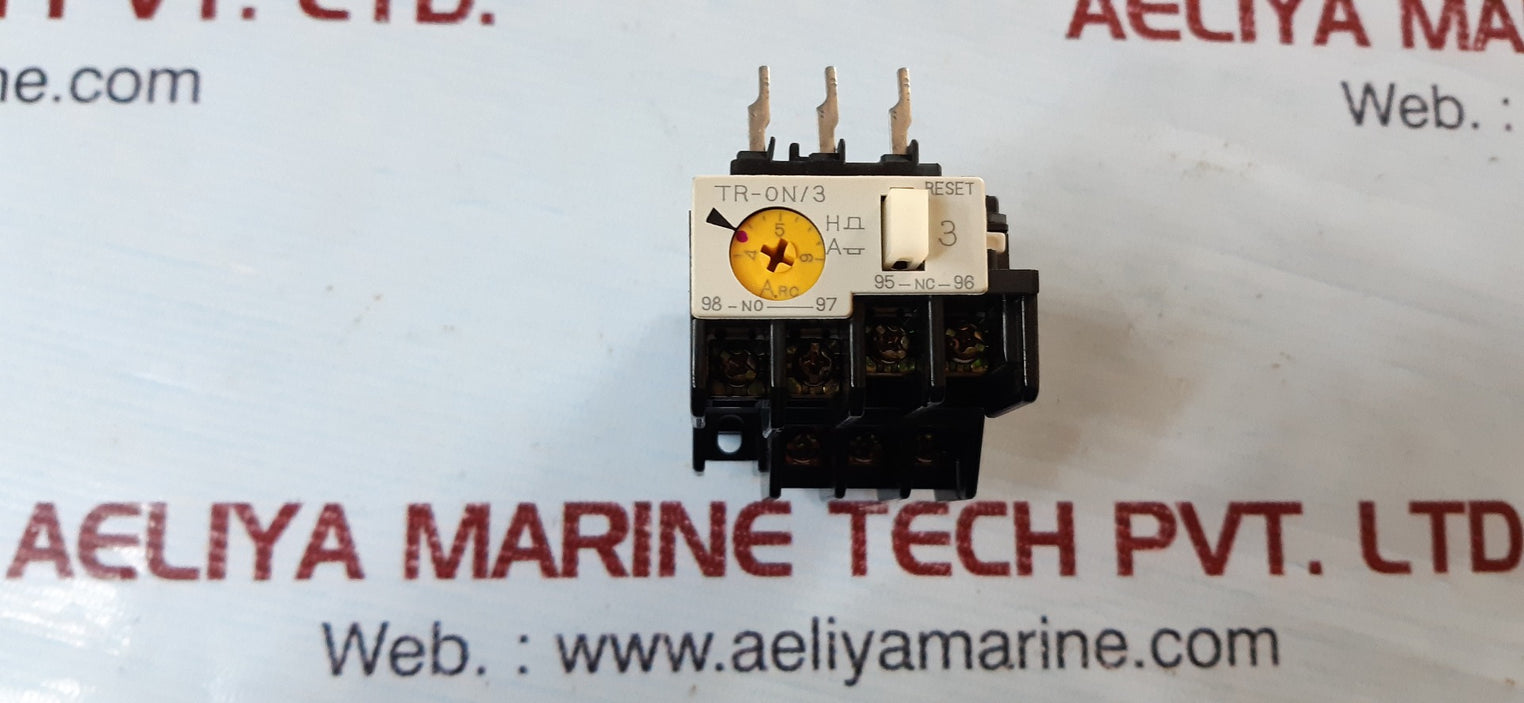 Fuji electric tr-on/3 magnetic switch