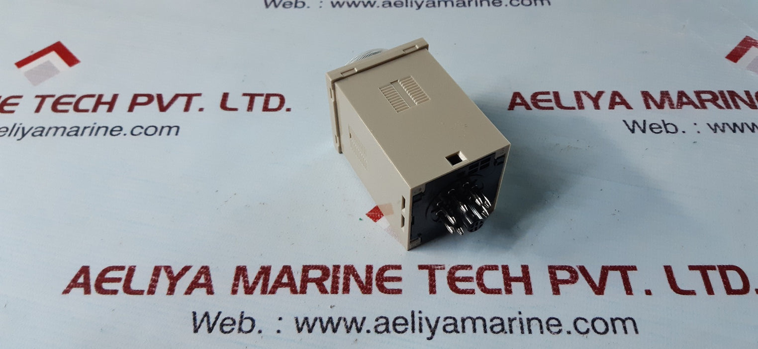 Omron h3cr-h8l timer 100/110/120vac