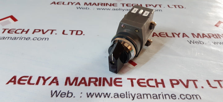Idec izumi cs-10 camswitch camswitch 600v 10a