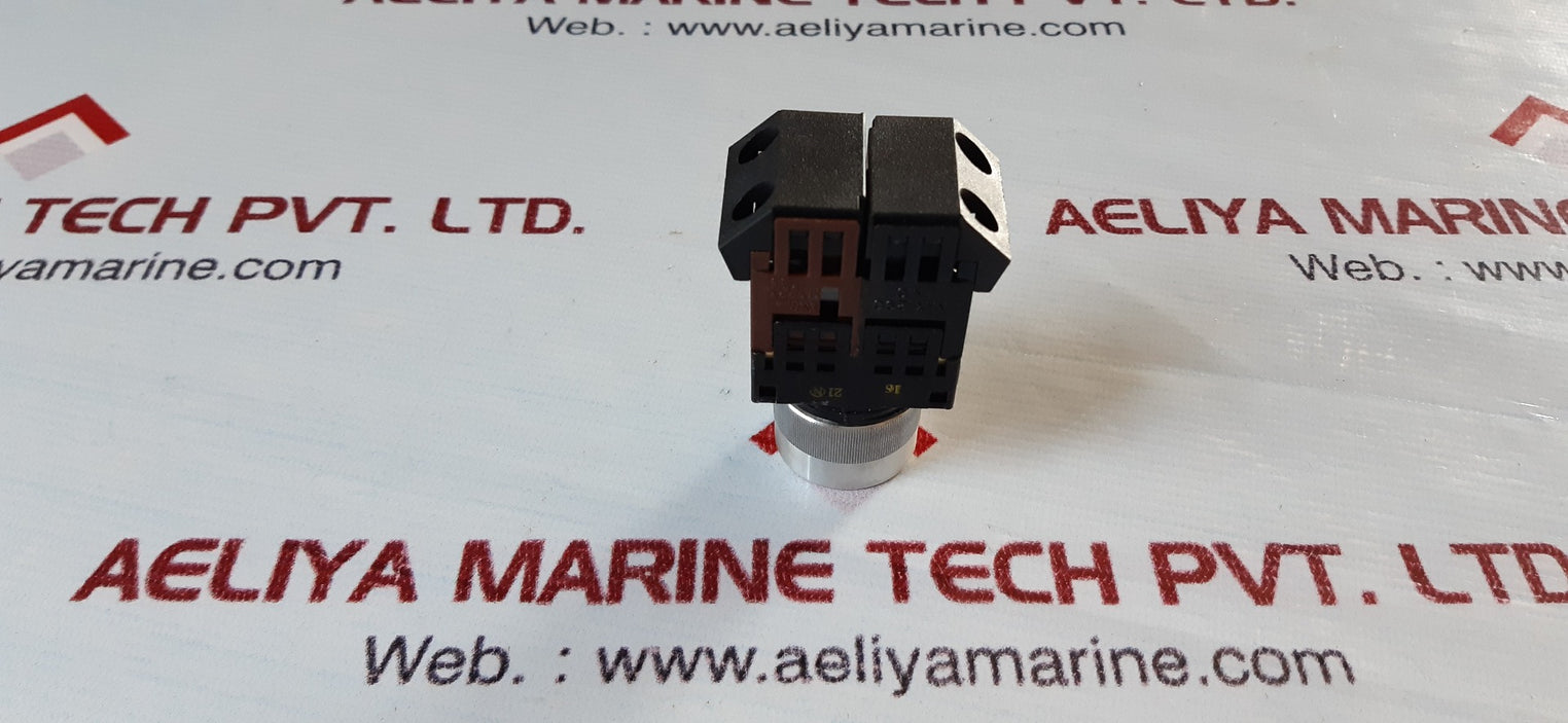 Fuji electric ah22-f command switch