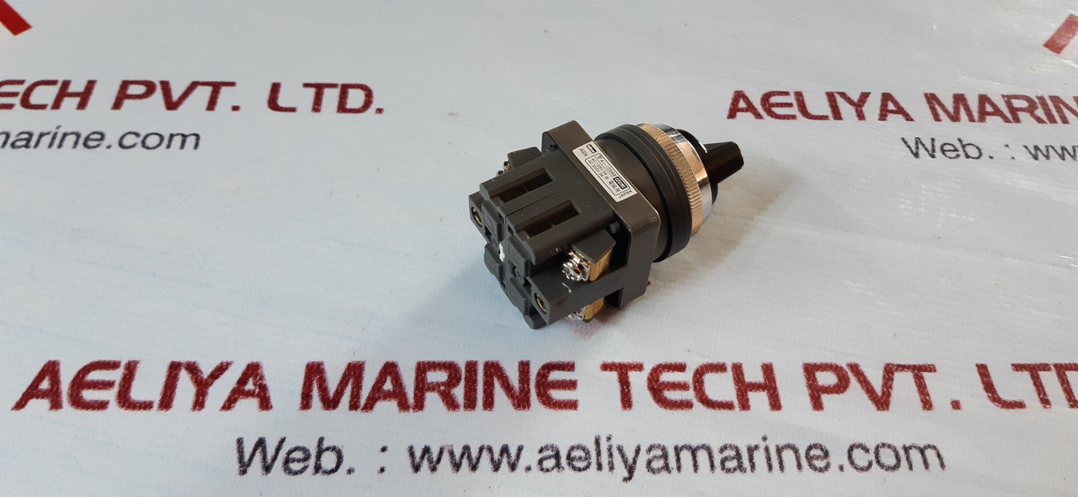 Idec izumi asn37s selector switch