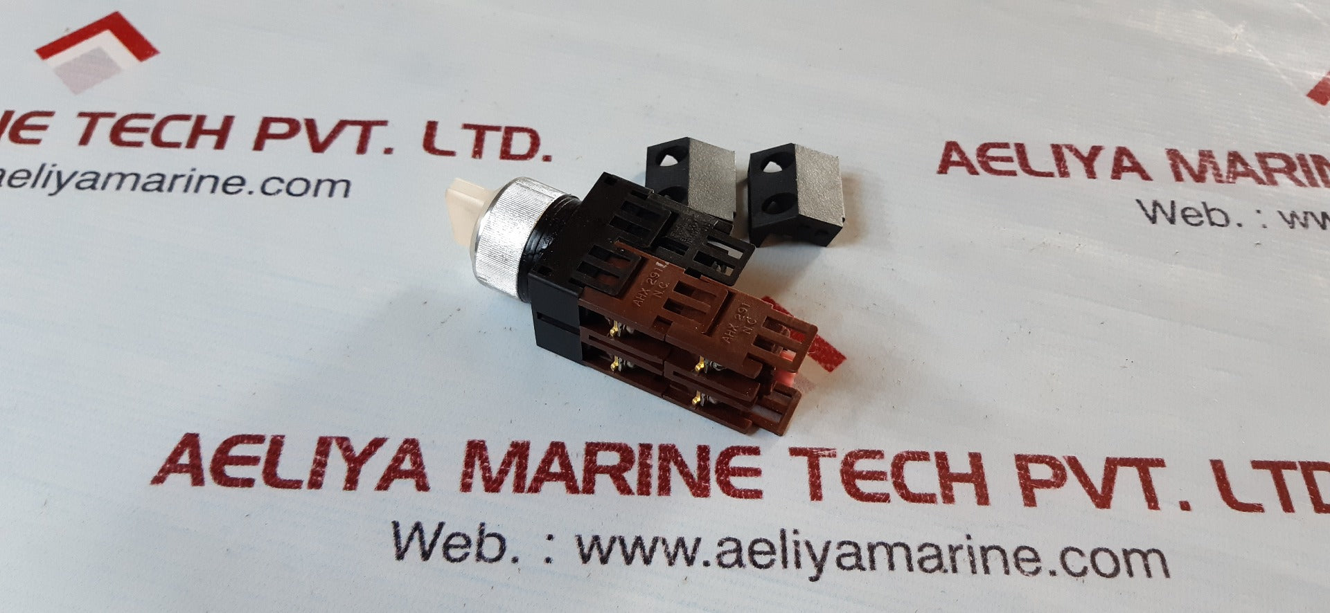 Fuji electric ah22-pl2 command switch