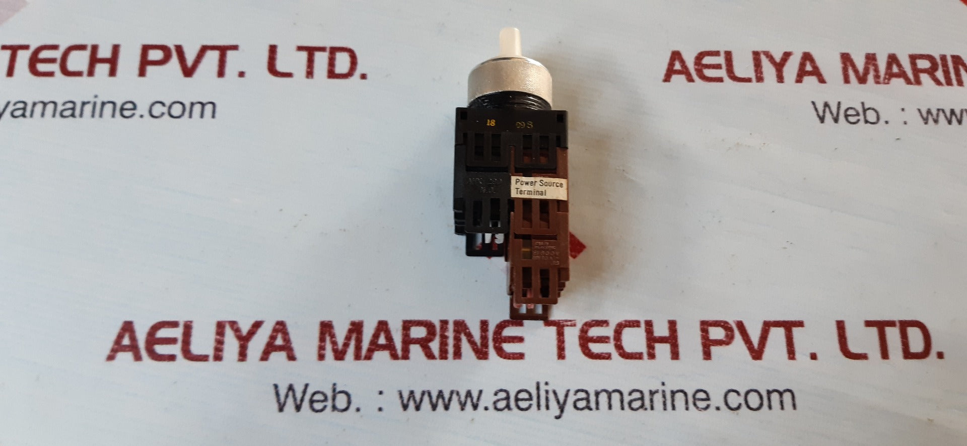 Fuji electric ah22-pl2 command switch