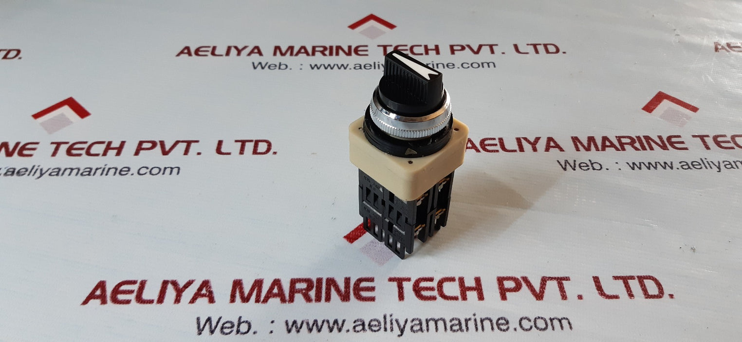 Fuji electric ah30-p1 command switch