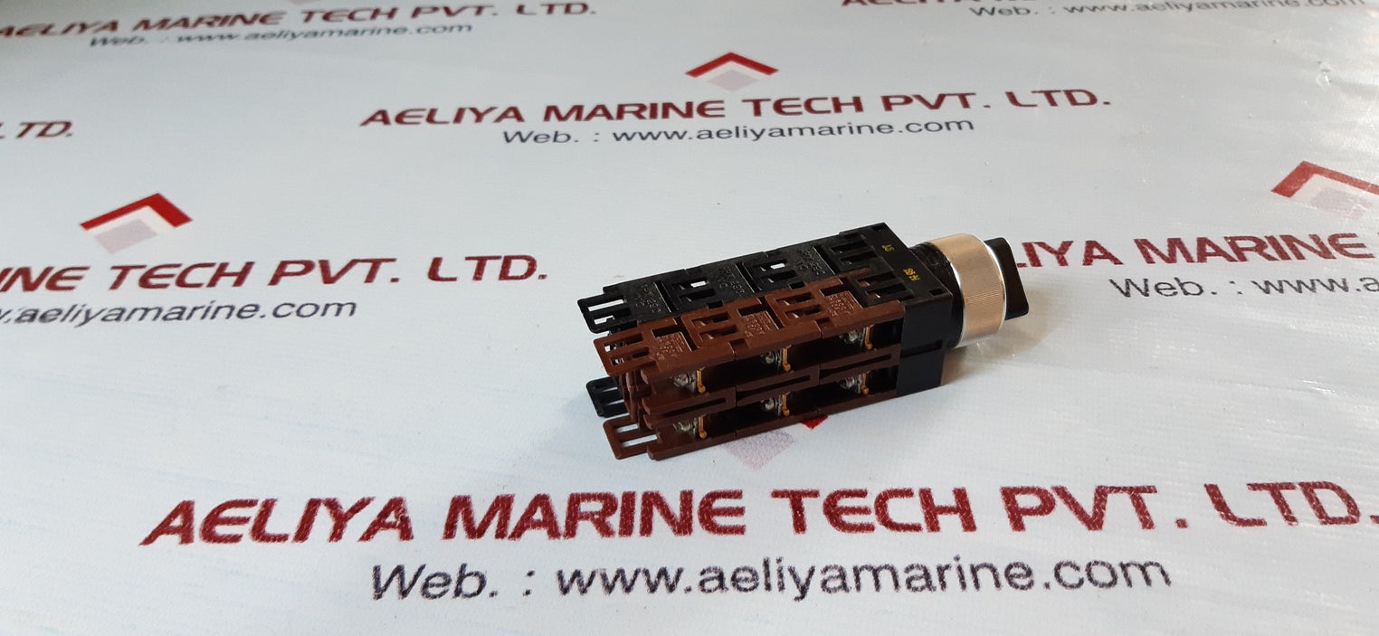 Fuji electric ah22-p3 command switch