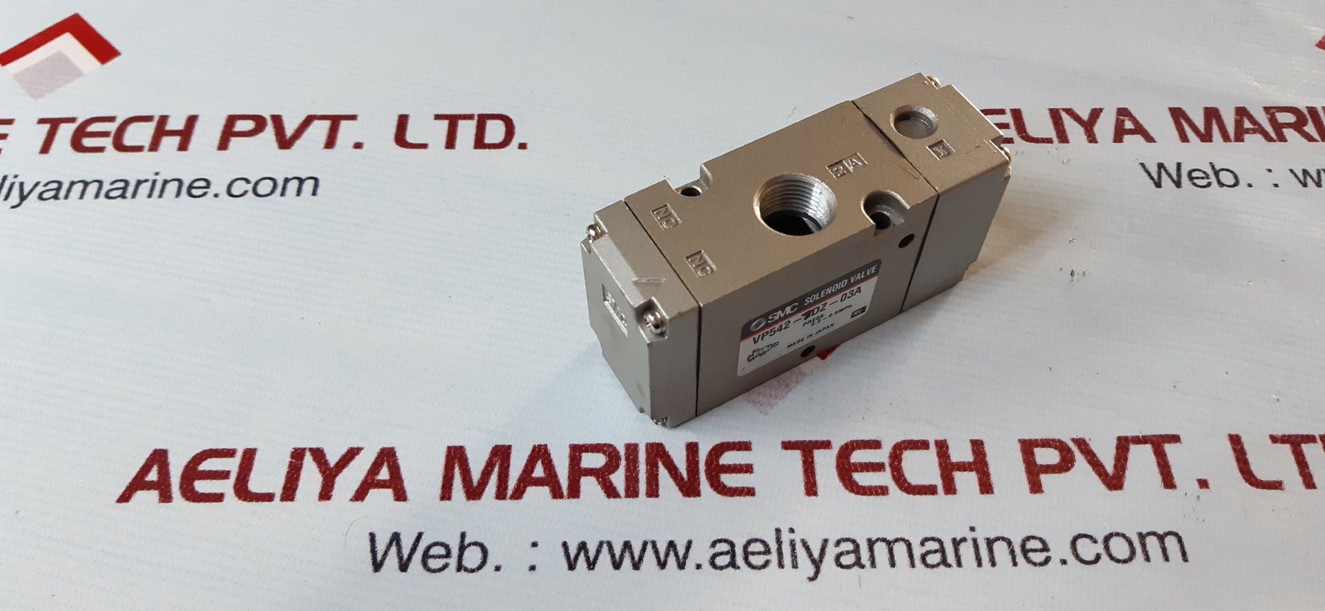 Smc vp542-7dz-03a pneumatics solenoid valve