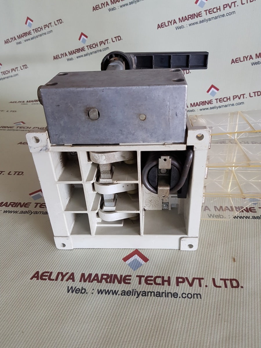 Siemens 3ke4230-0aa disconnector