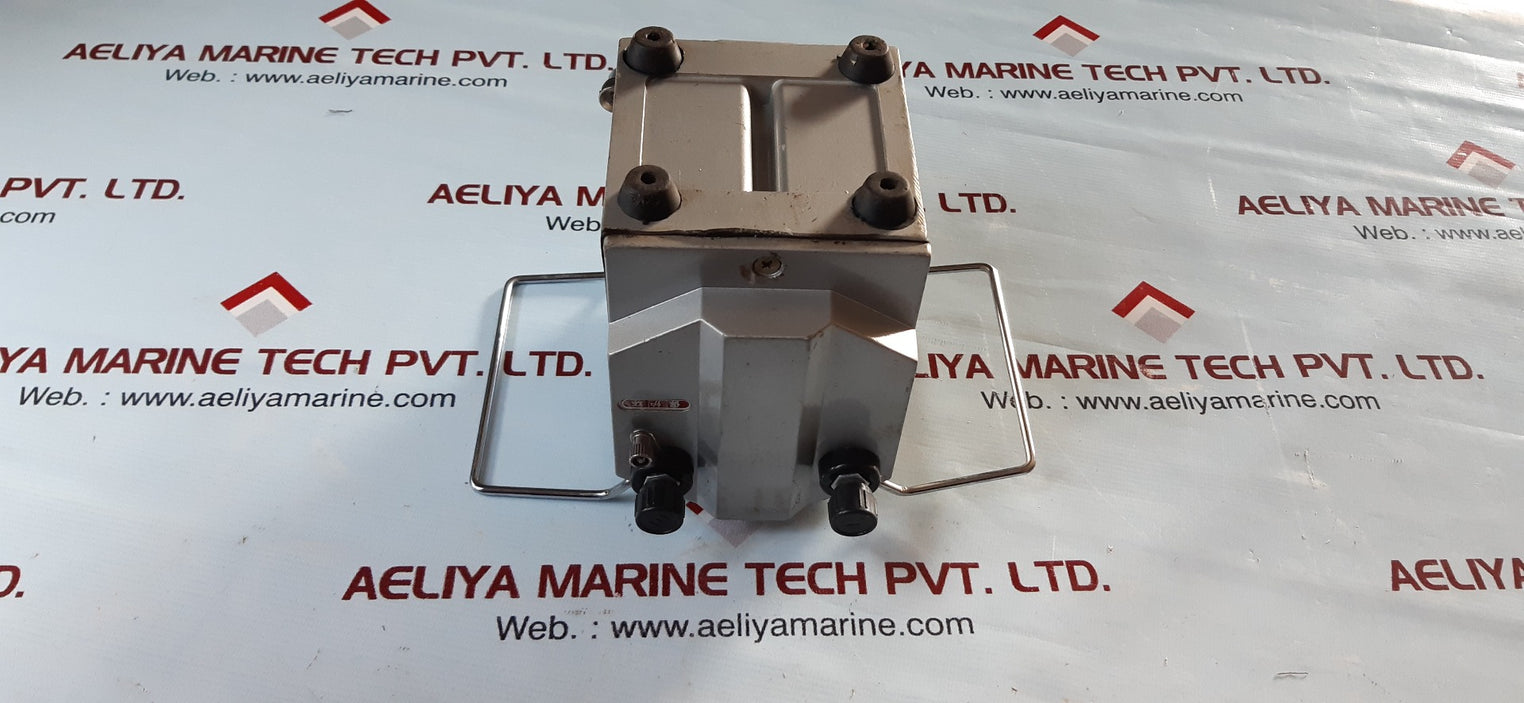 Hand crank insulation resistance meter tester megohmmeter zc25-3 500v