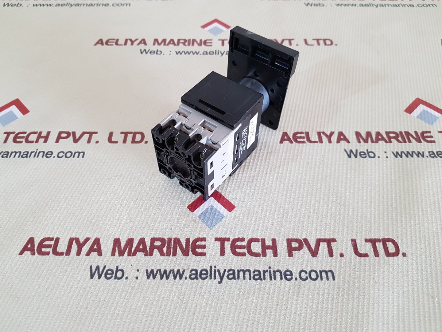 Baco f-pr12 cam switch with key 50/60hz