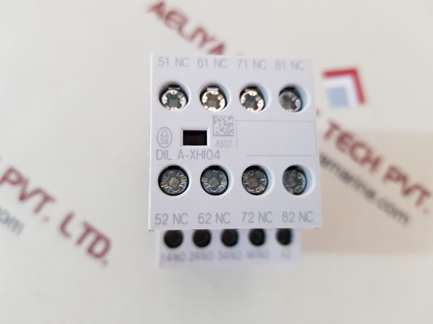 Moeller dil a-xhi04/dil a-40 auxiliary contactor