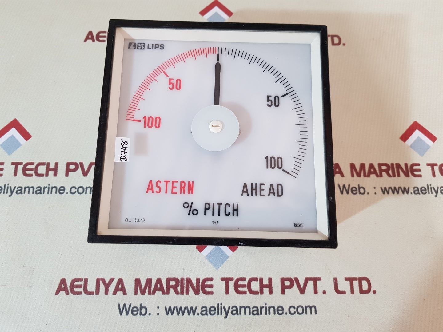 Lips pitch indicator