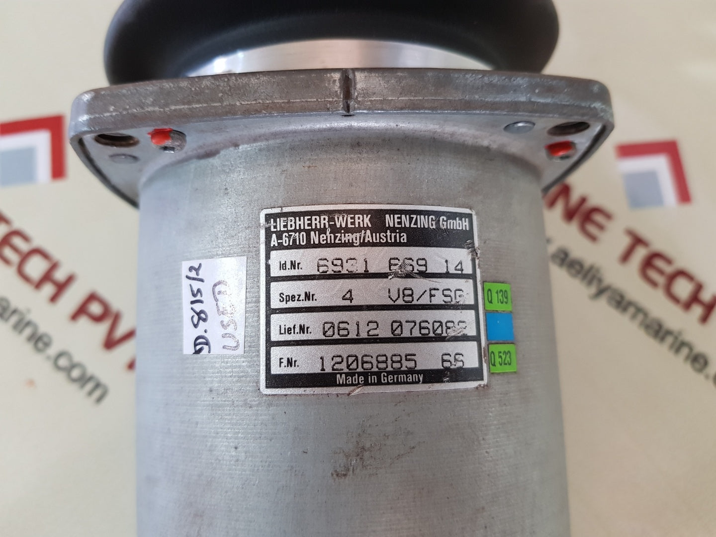 Liebherr-werk 6931 869 14 joystick