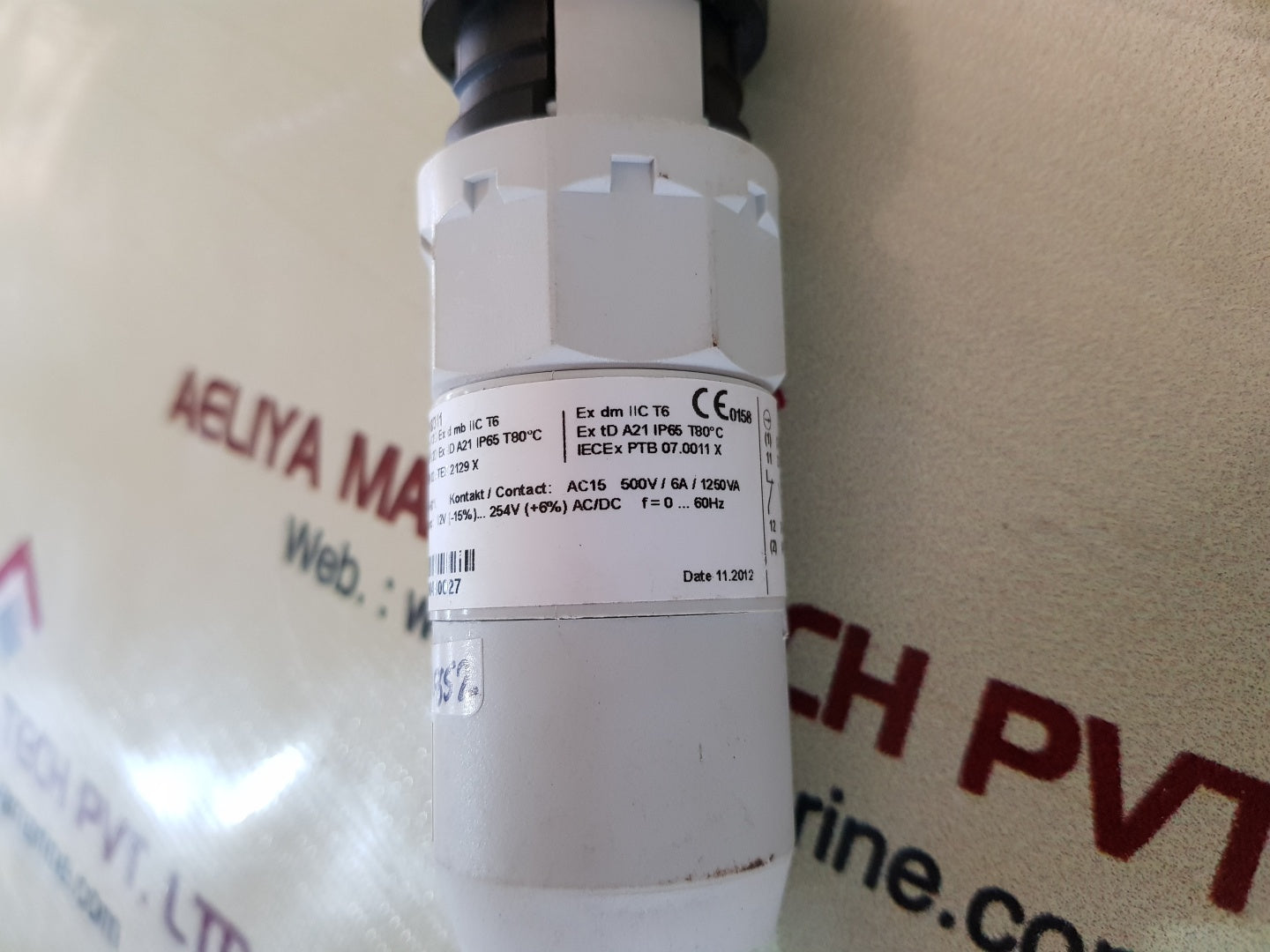 Stahl 8018/311 illuminated push button 1 no,01 nc