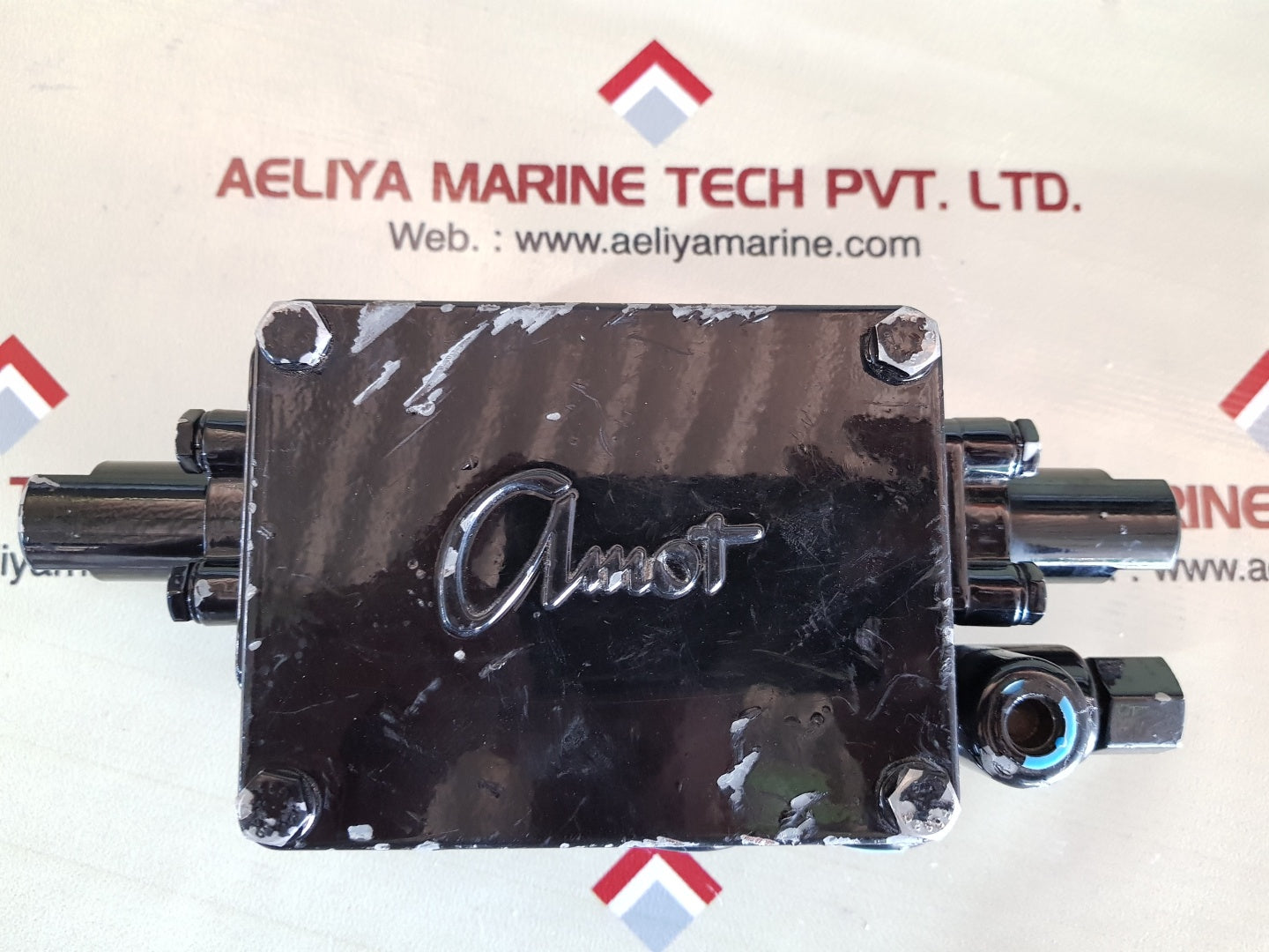 Amot 4064b62f-aaa differential sensing pressure valve