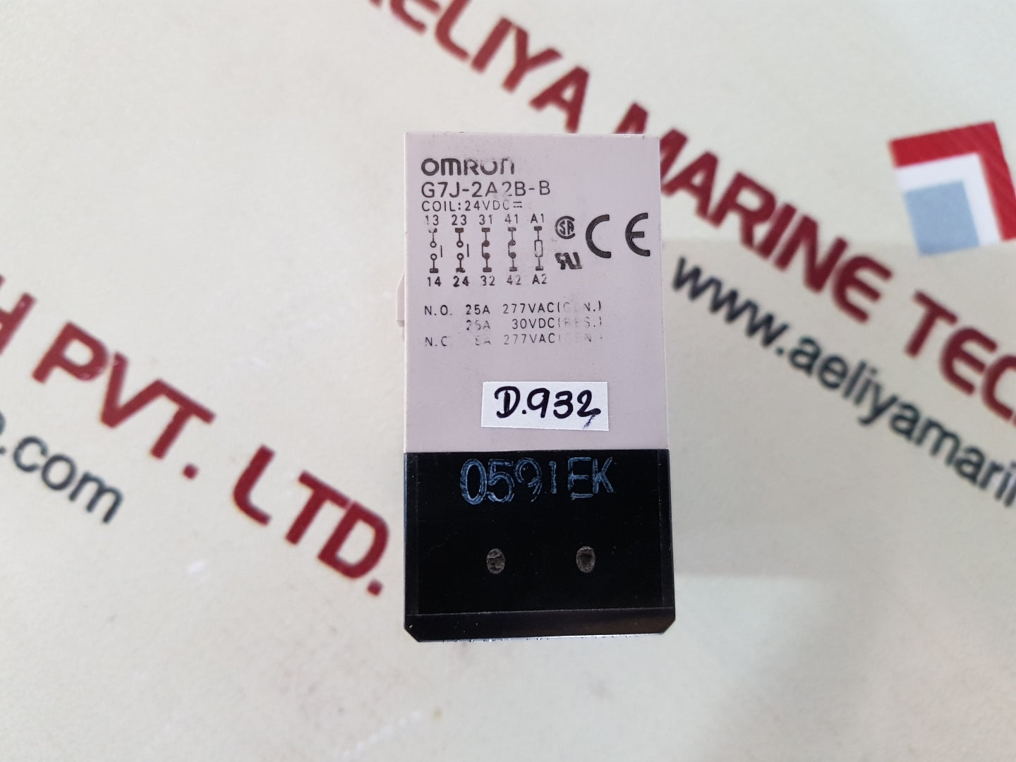 Omron G7J-2A2B-b Industrial Box Relay 24Vdc