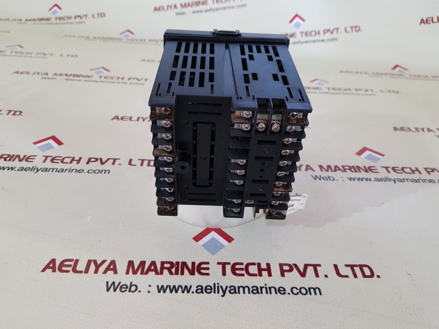 Omron e5ak-aa2b digital controller