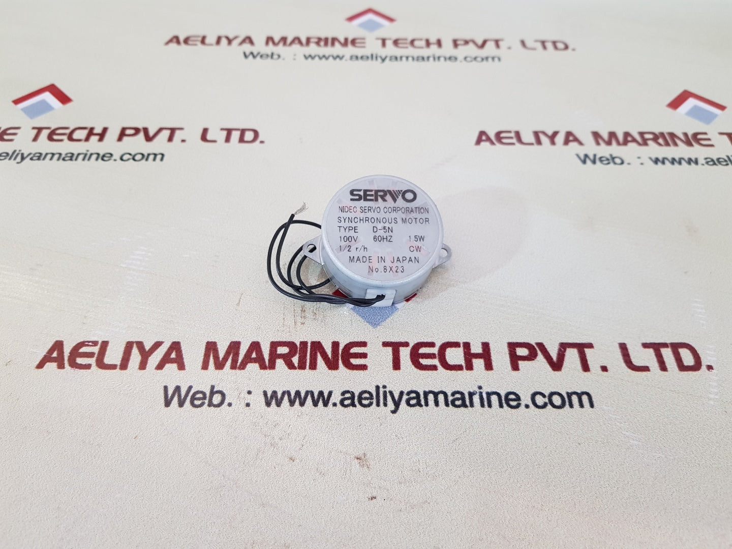 Servo d-5n synchronous motor 100v 60hz 1.5w