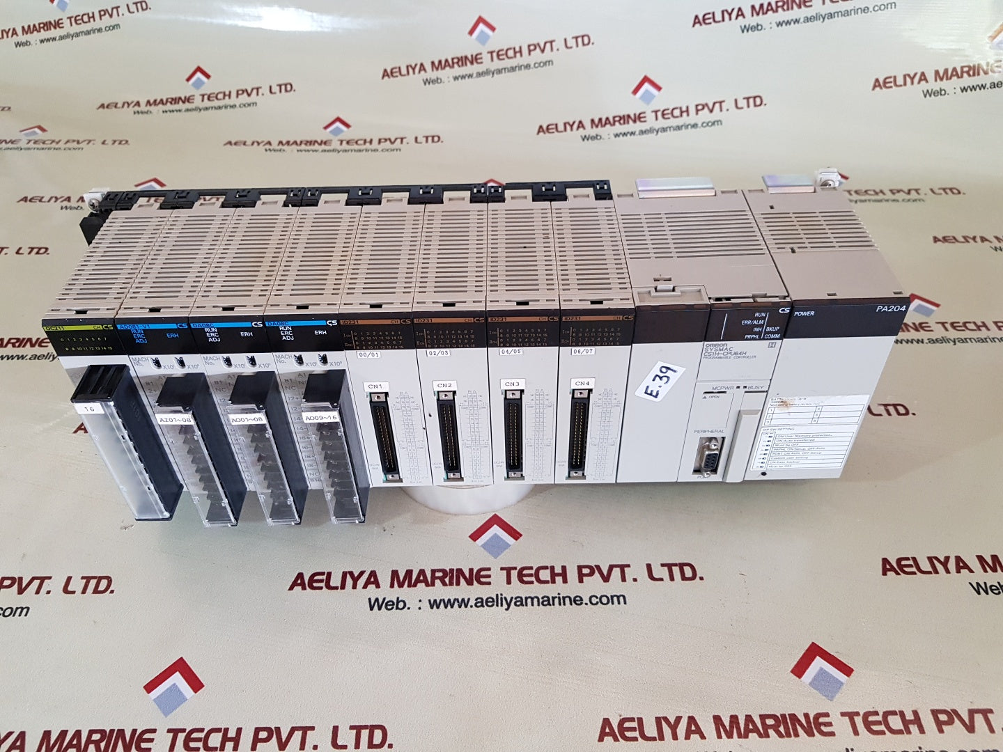 Omron cs1h-cpu64h/pa204/oc211/ad081-v1/da08c/id231 module