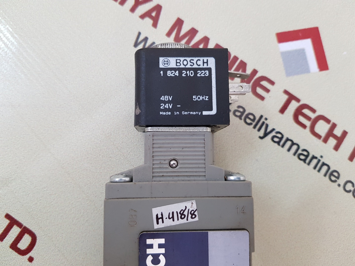 Bosch 0 820 023 040 solenoid valve 1 824 210 223