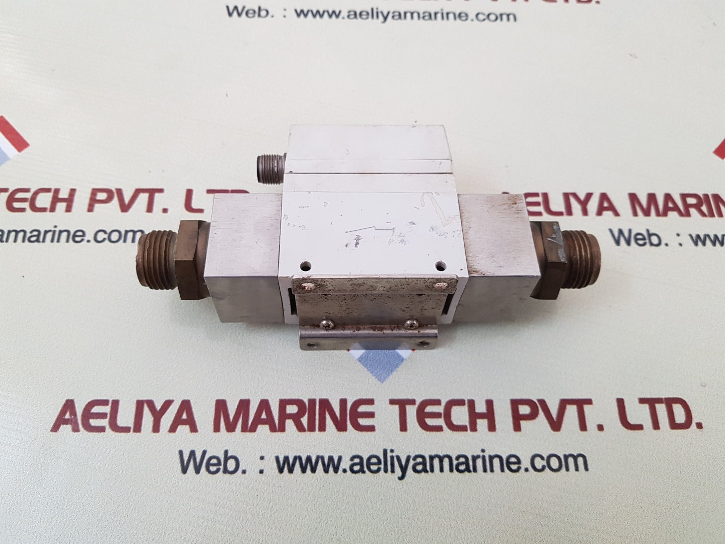Smc pf2w720-f04-67 flow switch