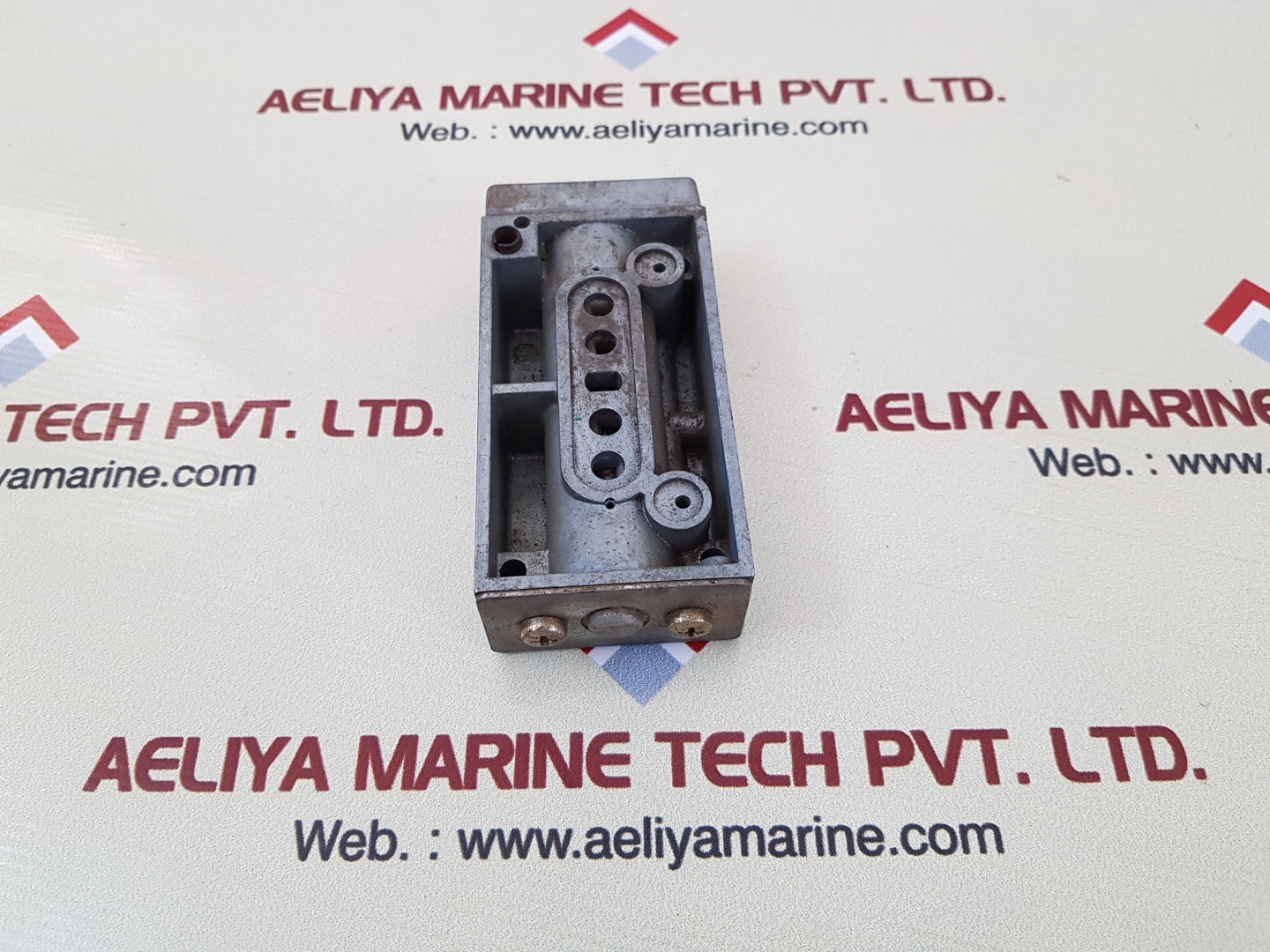 Nabco gcs-47n 73794003-01 pneumatic logic valve