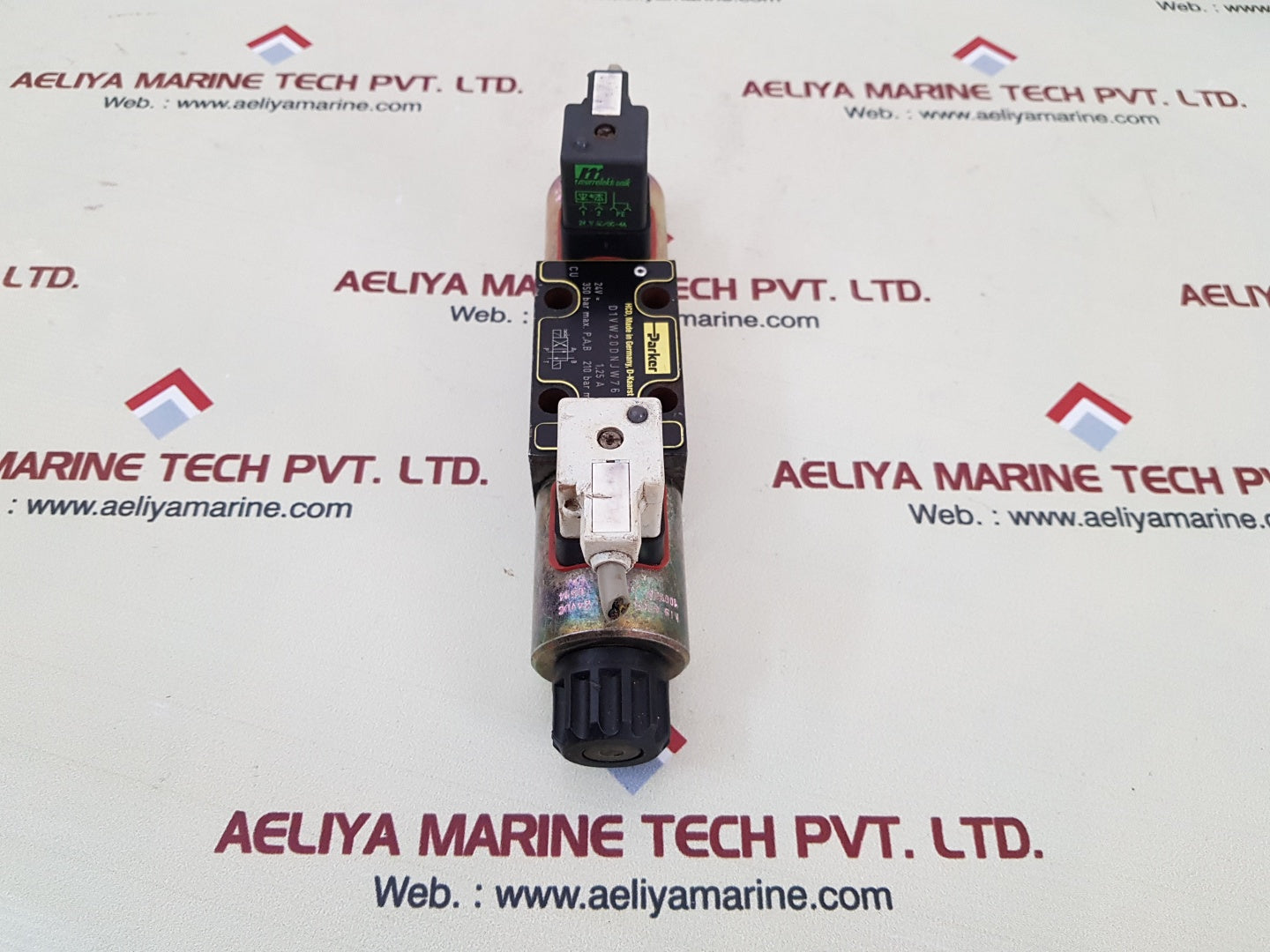 Parker d1vw20dnjw76 hydraulic directional control valve