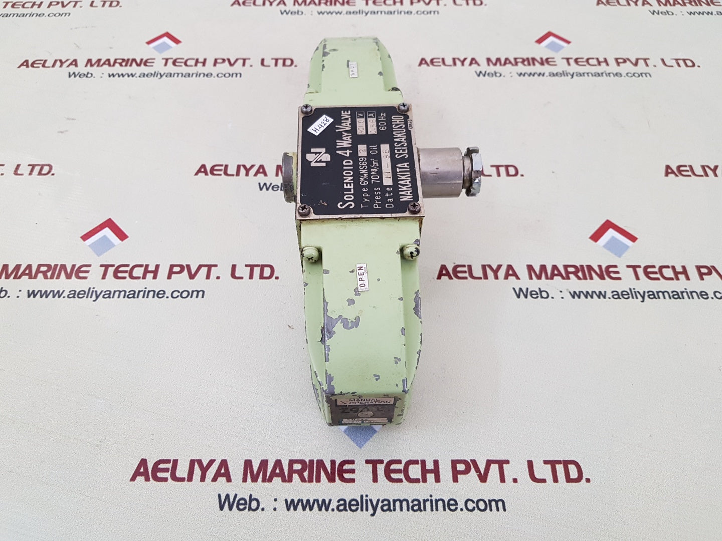 Nakakita 6m/mns69 2 solenoid 4 way valve ac110v 0.58a 60hz